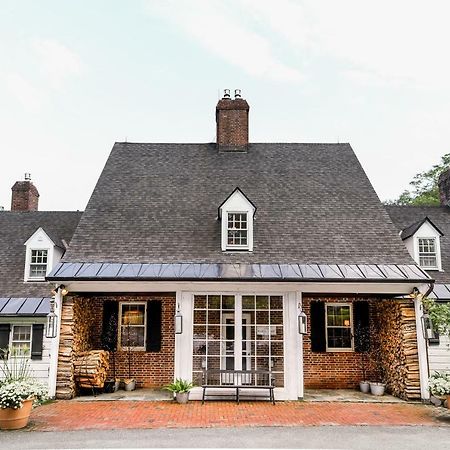 Edson Hill - A Distinctive Country Inn 斯托 外观 照片