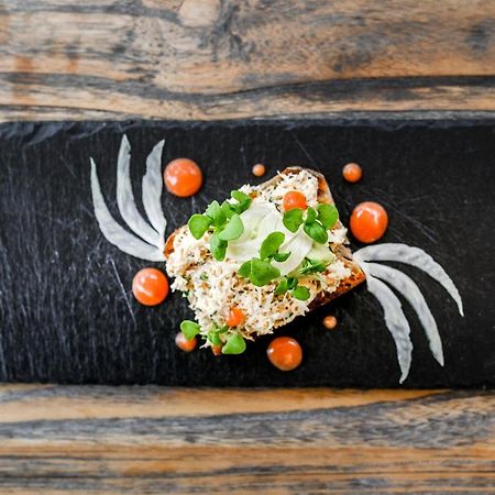 Edson Hill - A Distinctive Country Inn 斯托 外观 照片