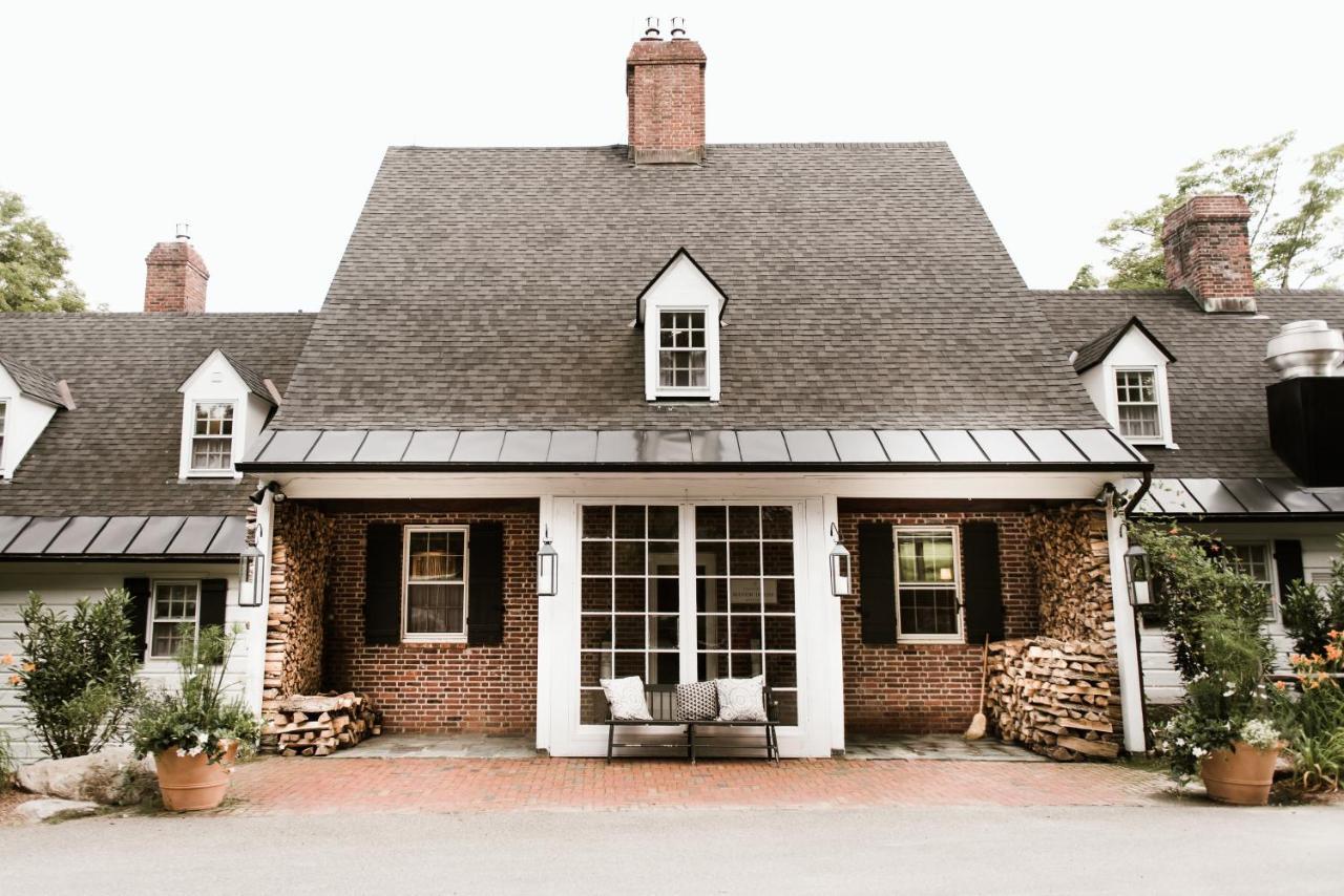 Edson Hill - A Distinctive Country Inn 斯托 外观 照片